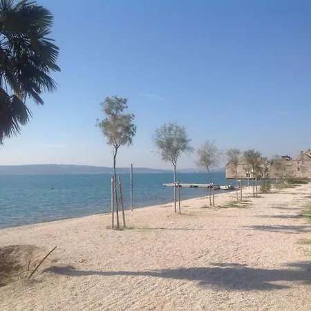 Apartments Kastela *