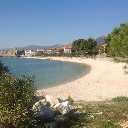 Apartments Kastela 公寓